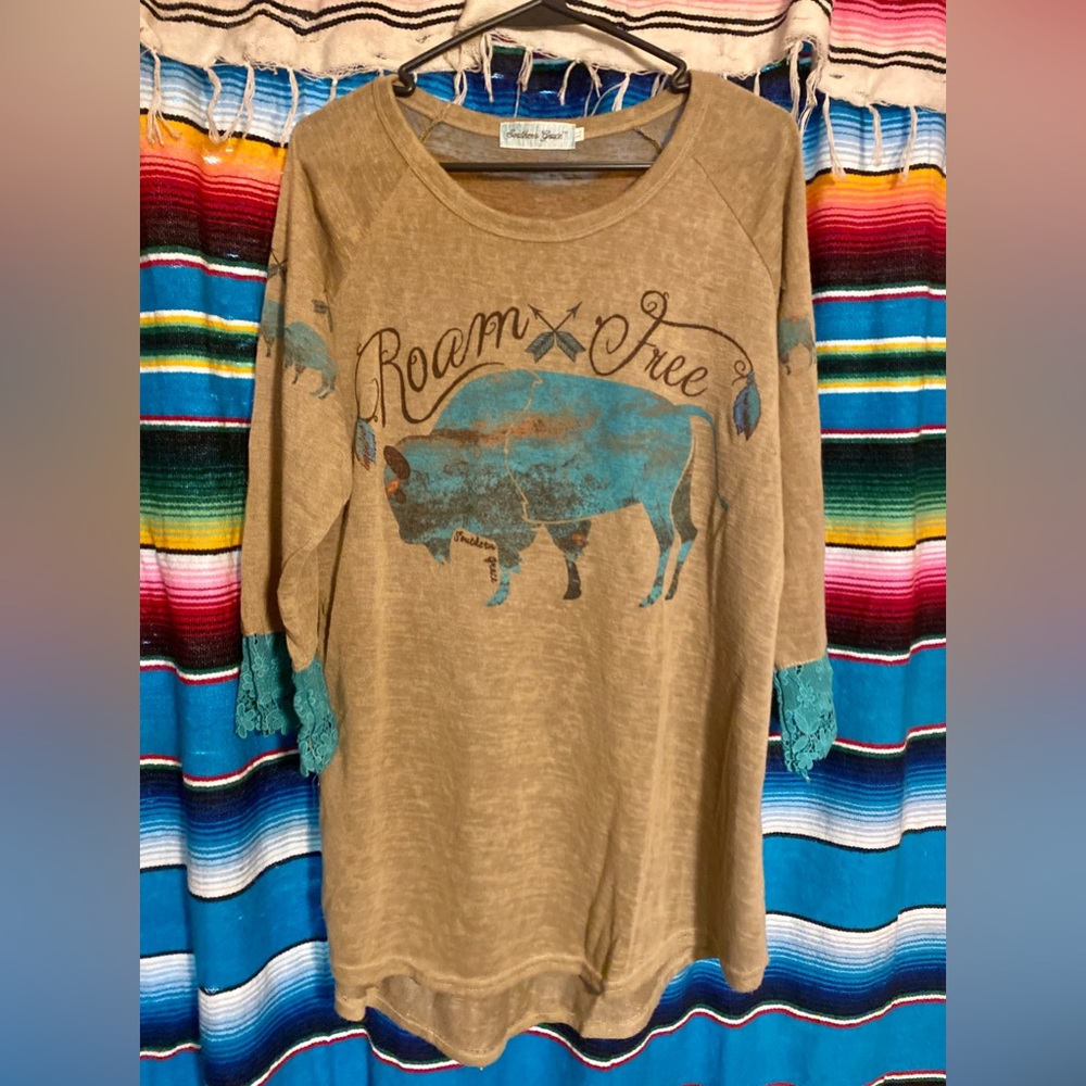 NWOT? Size XL - Southern Grace Roam Free Top Never Worn!